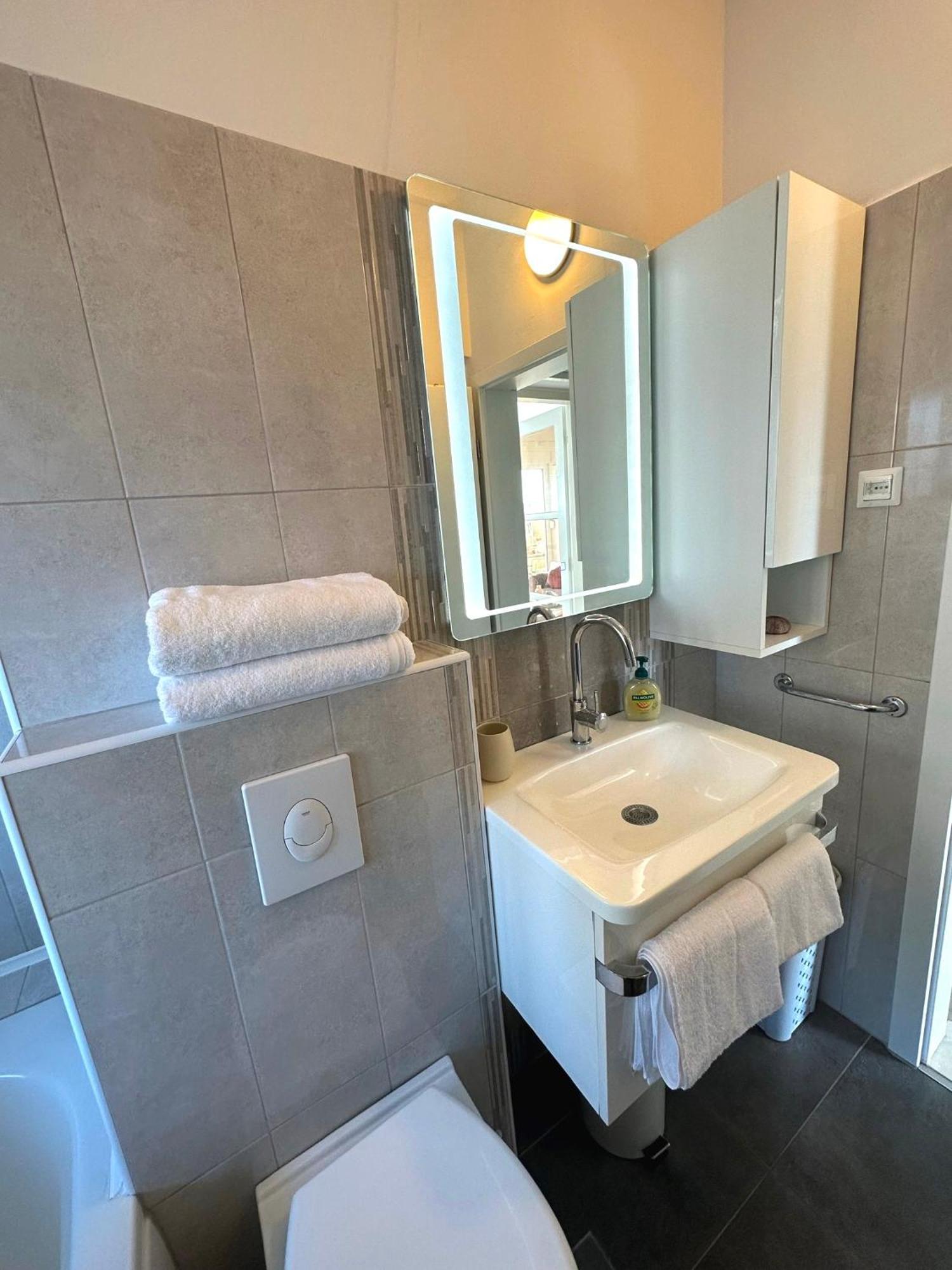 Spacious 3Bdr App In Center "Sunny Bayside" Zadar Exterior photo